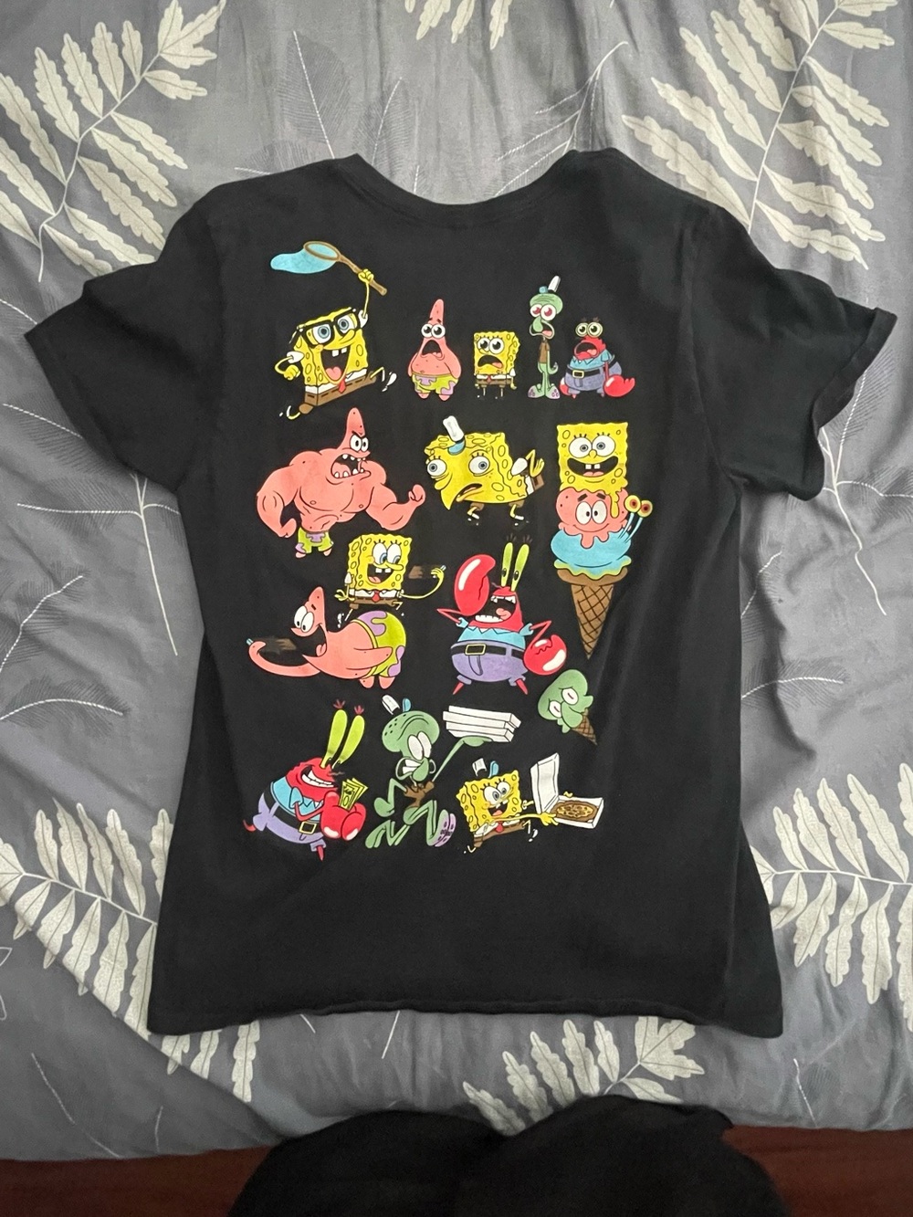 Nickelodeon Black SpongeBob & Friends Graphic Tee